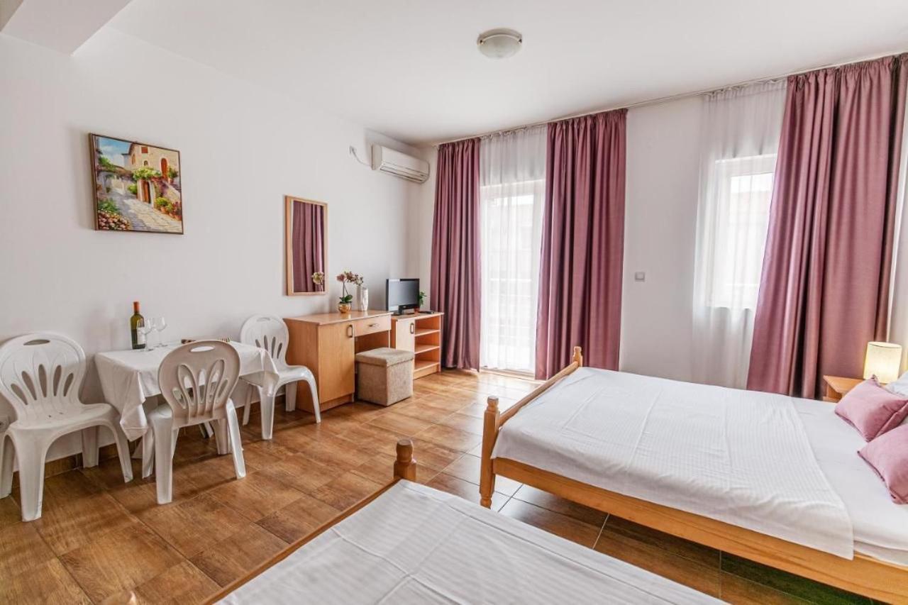 Apartmani Franeta بودفا المظهر الخارجي الصورة